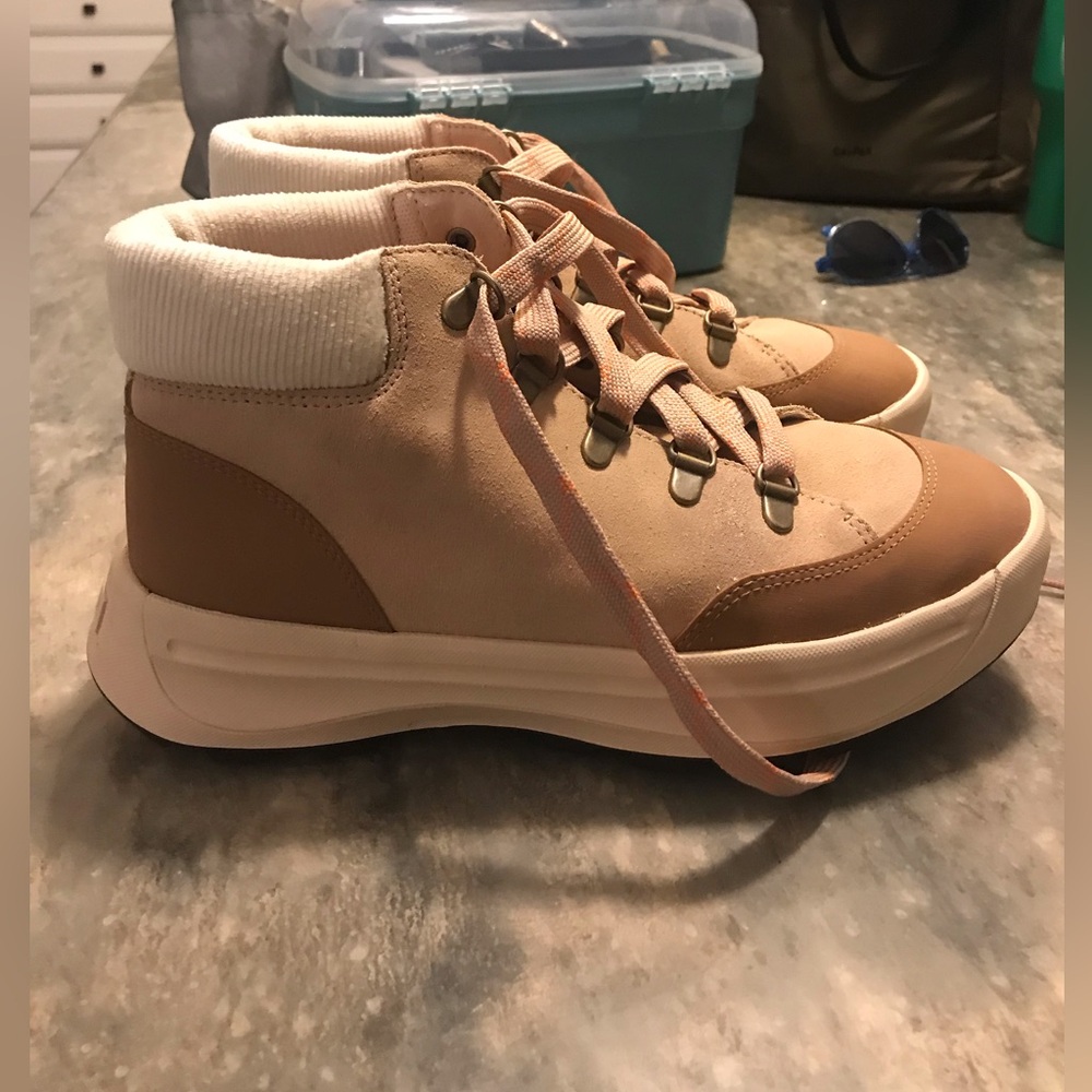 Women’s Sorel ona boot